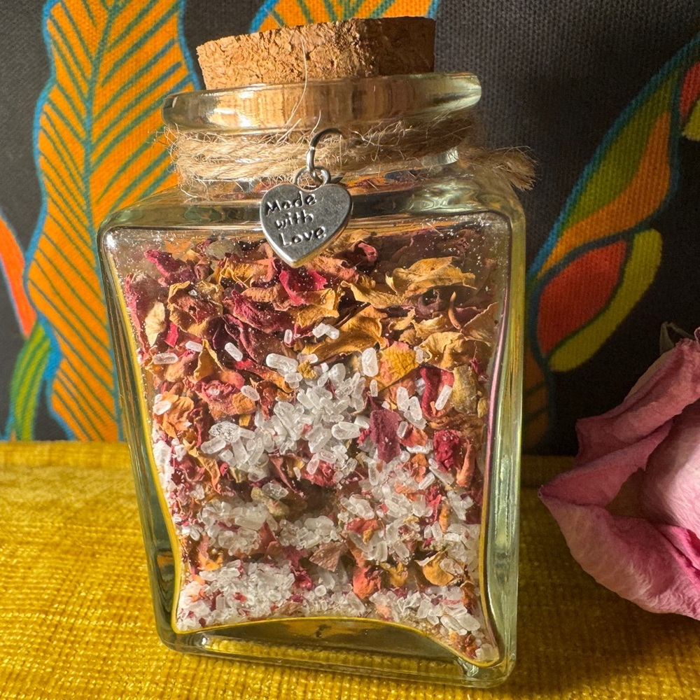 ✦ Handmade Luxurious Lavender Rose Relaxing  Bath Salts ✦